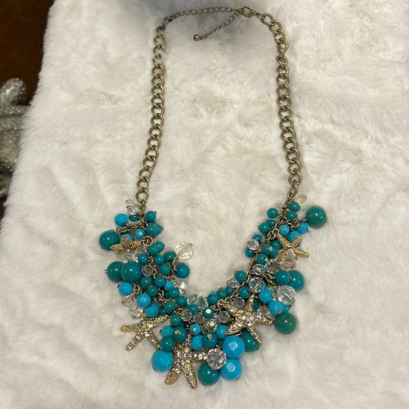 Starfish and turquoise colored beaded necklace with bling - Picture 1 of 2